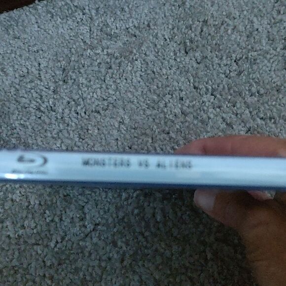 Dreamworks Monsters vs Aliens  Blu Ray  New still Sealed - Picture 3 of 4